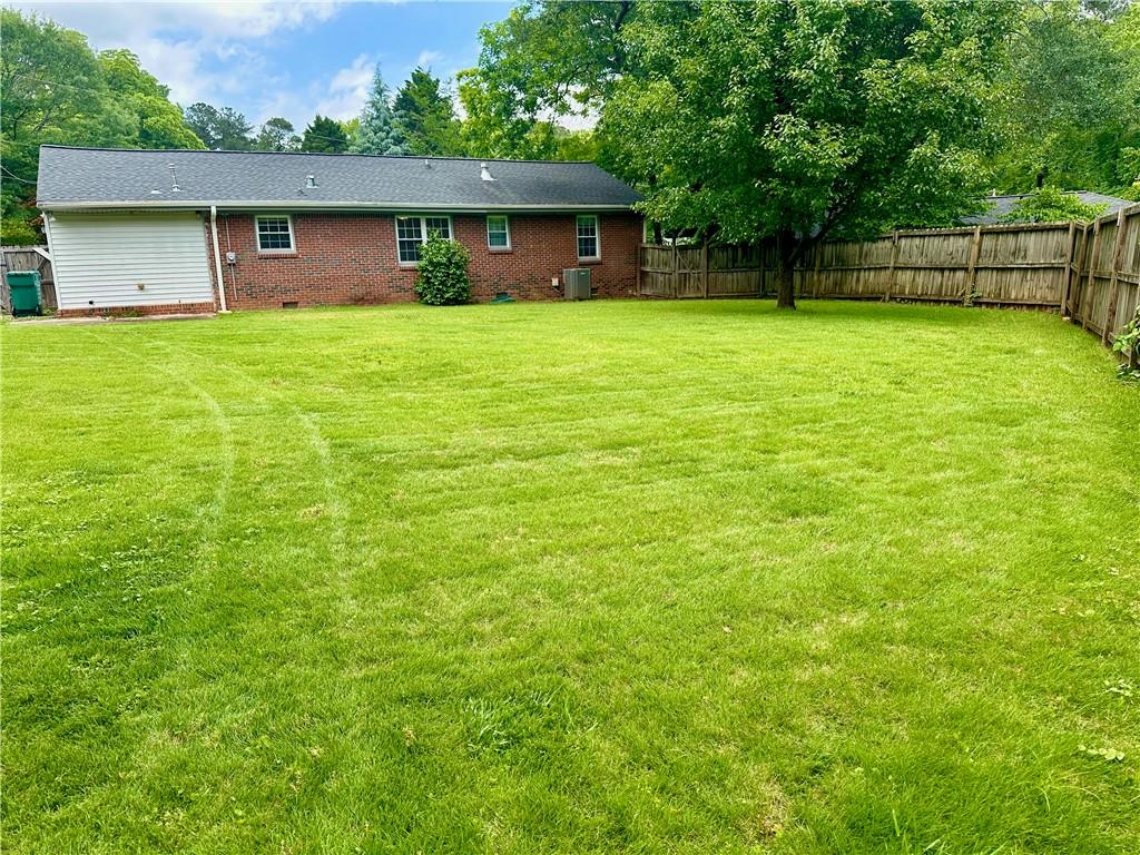 1468 Spruce Drive, Smyrna, Georgia image 18