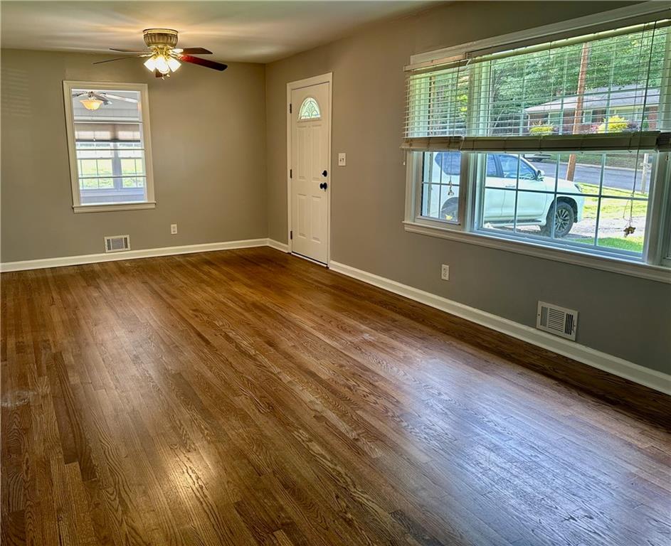 1468 Spruce Drive, Smyrna, Georgia image 6