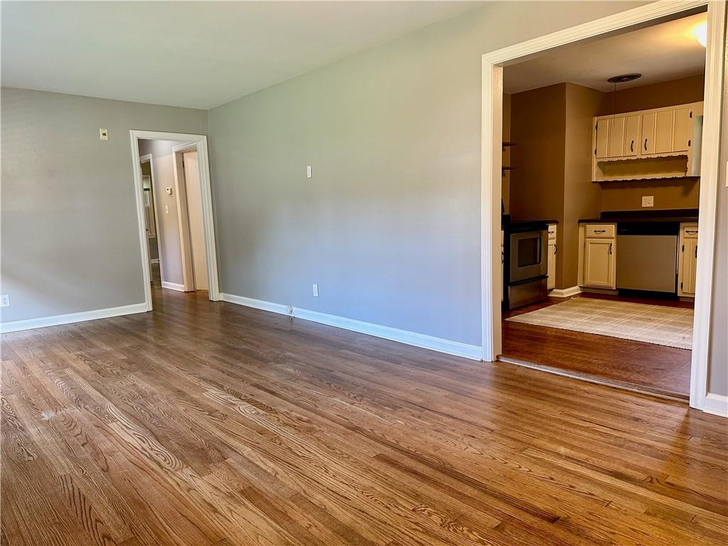 1468 Spruce Drive, Smyrna, Georgia image 2