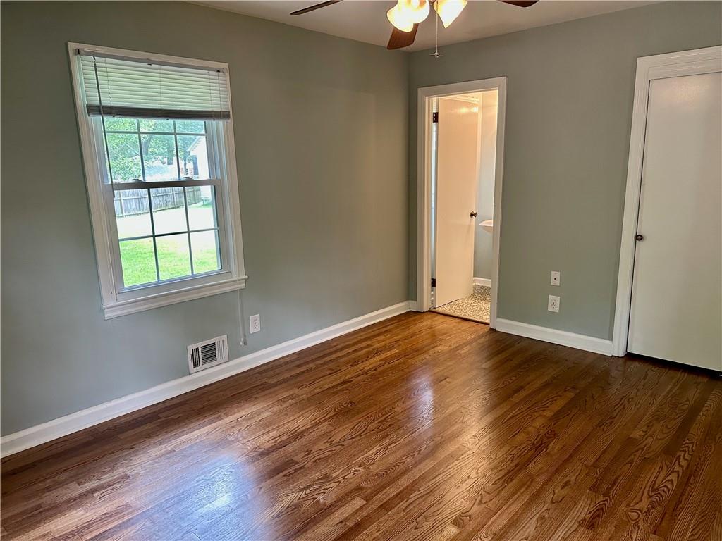 1468 Spruce Drive, Smyrna, Georgia image 13