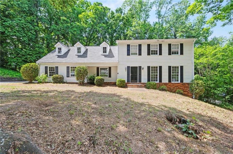 Homes For Sale - 602 Commanche Drive<br/> Macon, GA 31210