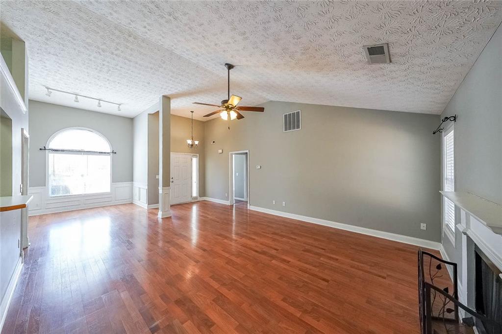 313 River Landing Drive, Monroe, Georgia image 9