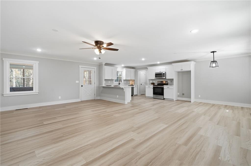 2185 Ridge Road