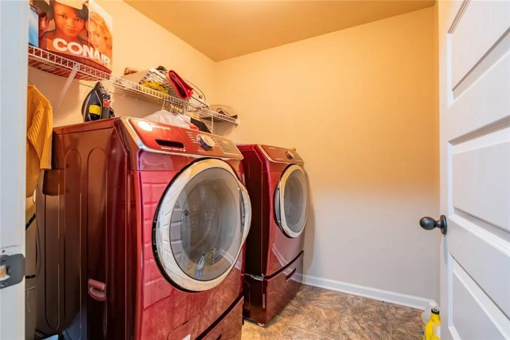 Jonesboro, Georgia 30236, United States, 6 Bedrooms Bedrooms, ,5 BathroomsBathrooms,Residential,Coming Soon,252750