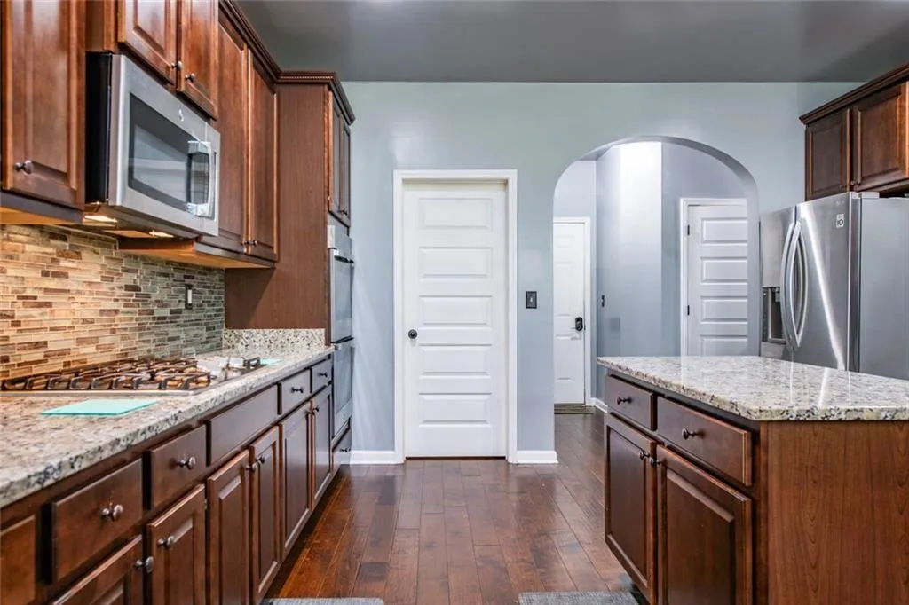 Jonesboro, Georgia 30236, United States, 6 Bedrooms Bedrooms, ,5 BathroomsBathrooms,Residential,Coming Soon,252750