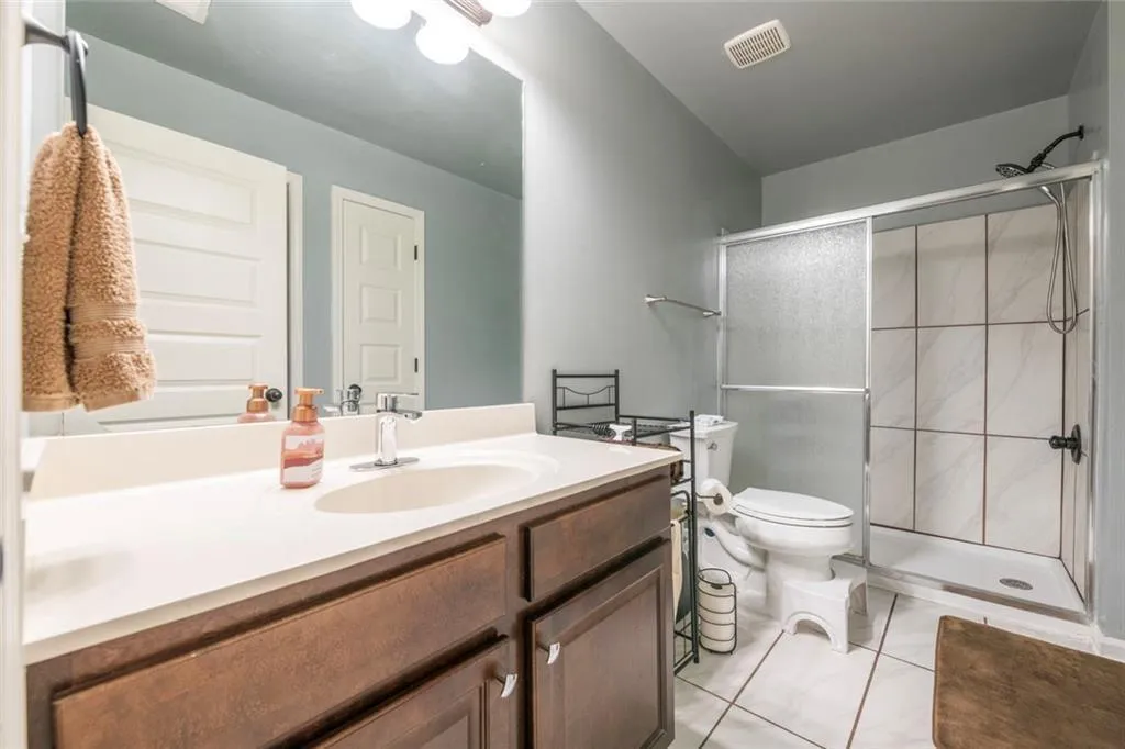 Jonesboro, Georgia 30236, United States, 6 Bedrooms Bedrooms, ,5 BathroomsBathrooms,Residential,Coming Soon,252750