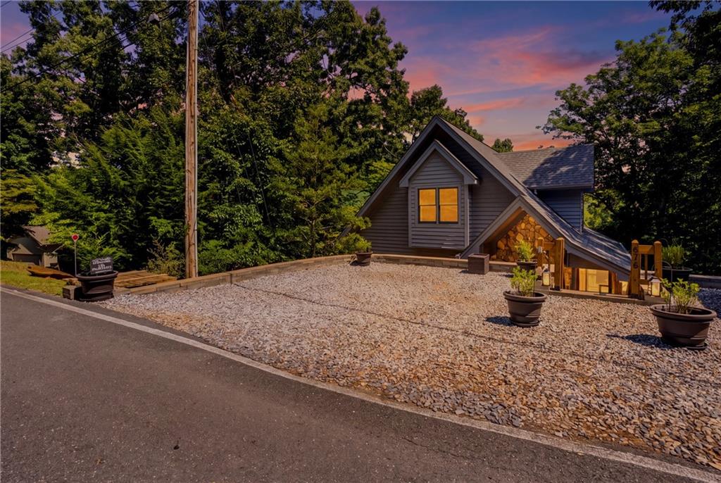 676 Alpine Drive