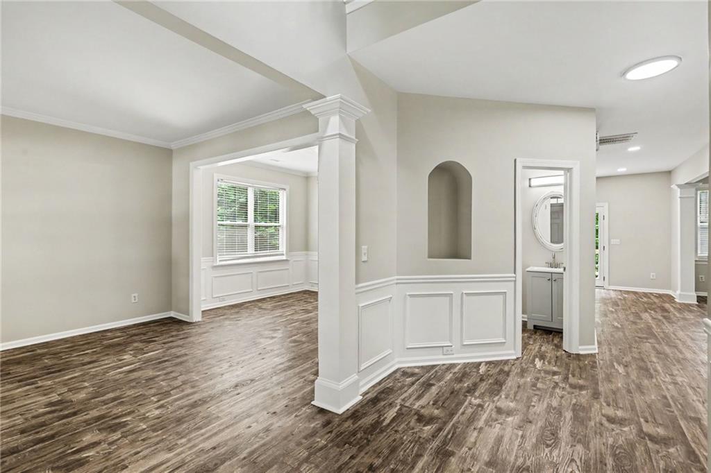 5177 Arran Lane