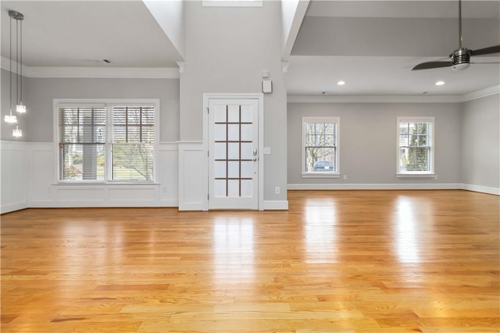 1529 Gilstrap Lane NW