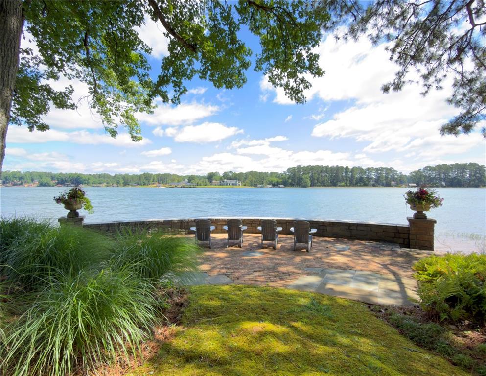 3006 Emerald Drive