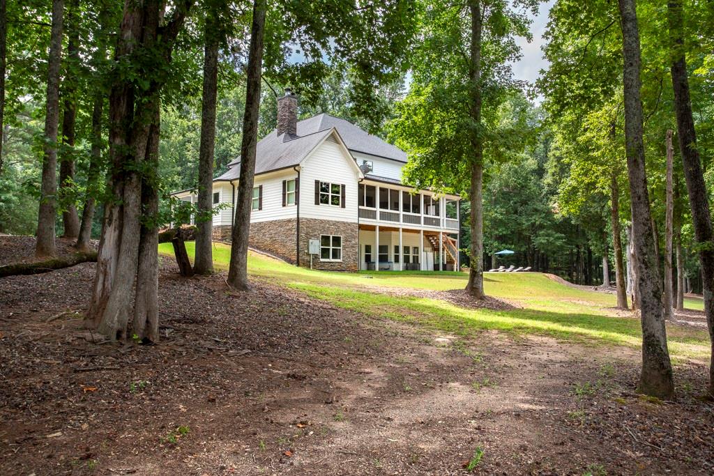 3055A Spring Hill Drive