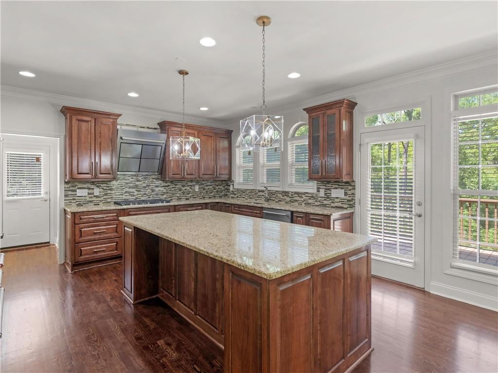 2412 Wild Oak Court