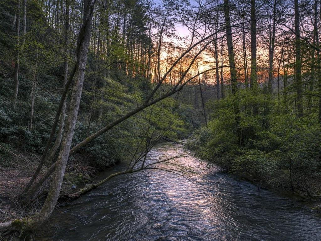 58 River Road