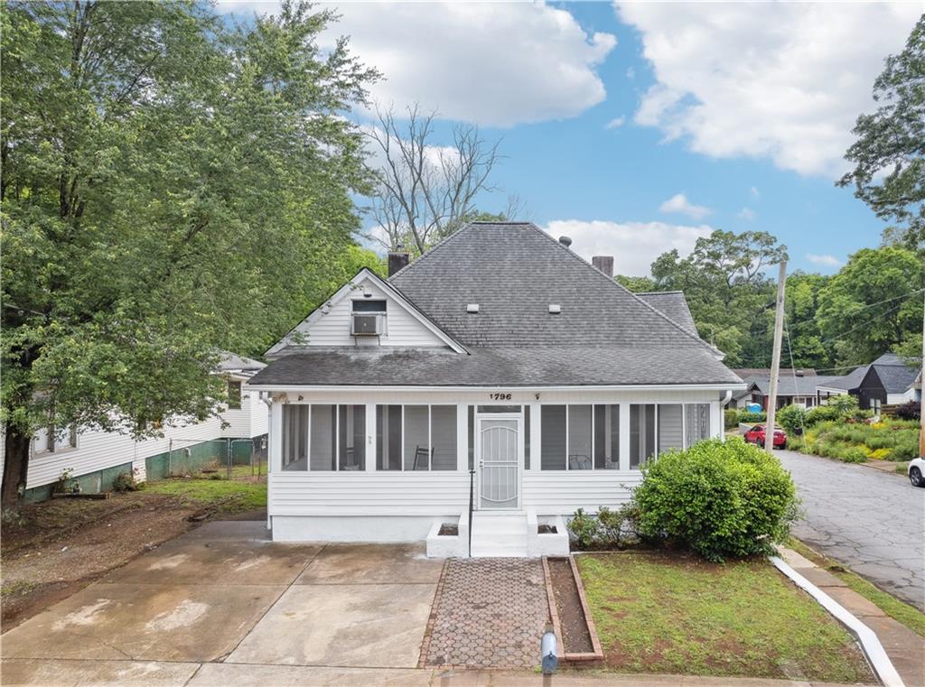 1796 Center Avenue, East Point, Georgia image 41