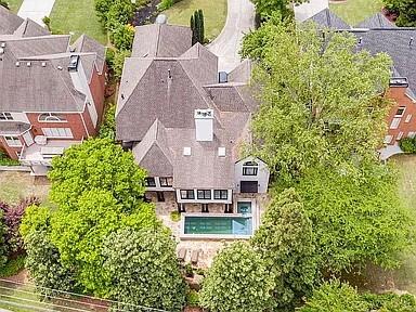 220 WINDSOR GATE Cove NE