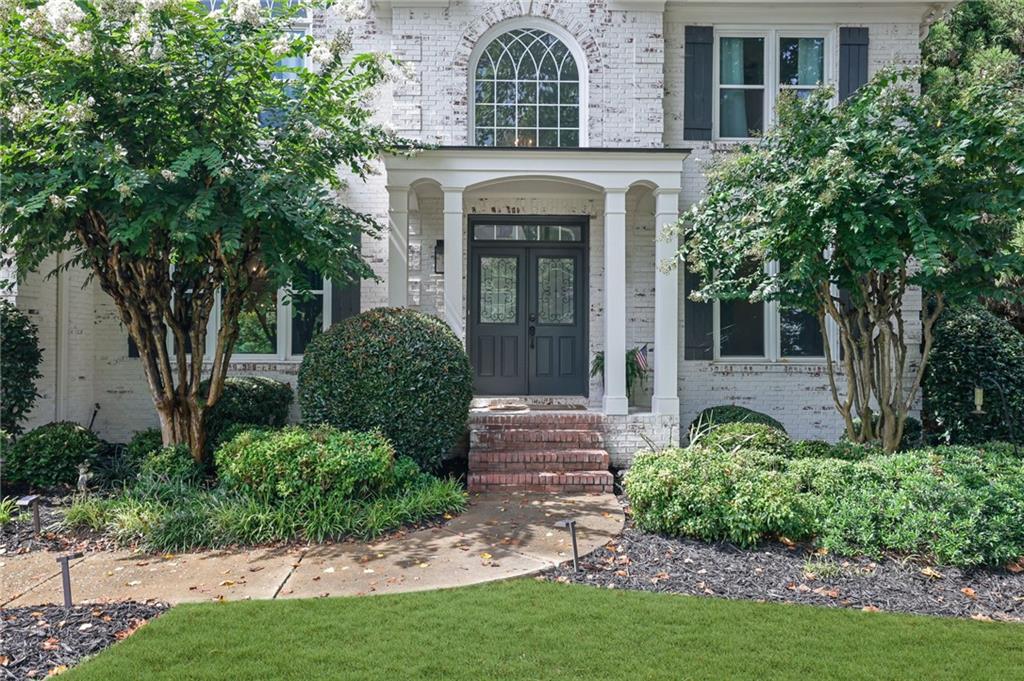 1011 Fairecroft Court