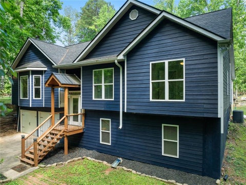 Homes For Sale - 7095 Cogburn Road<br/> Cumming, GA 30028