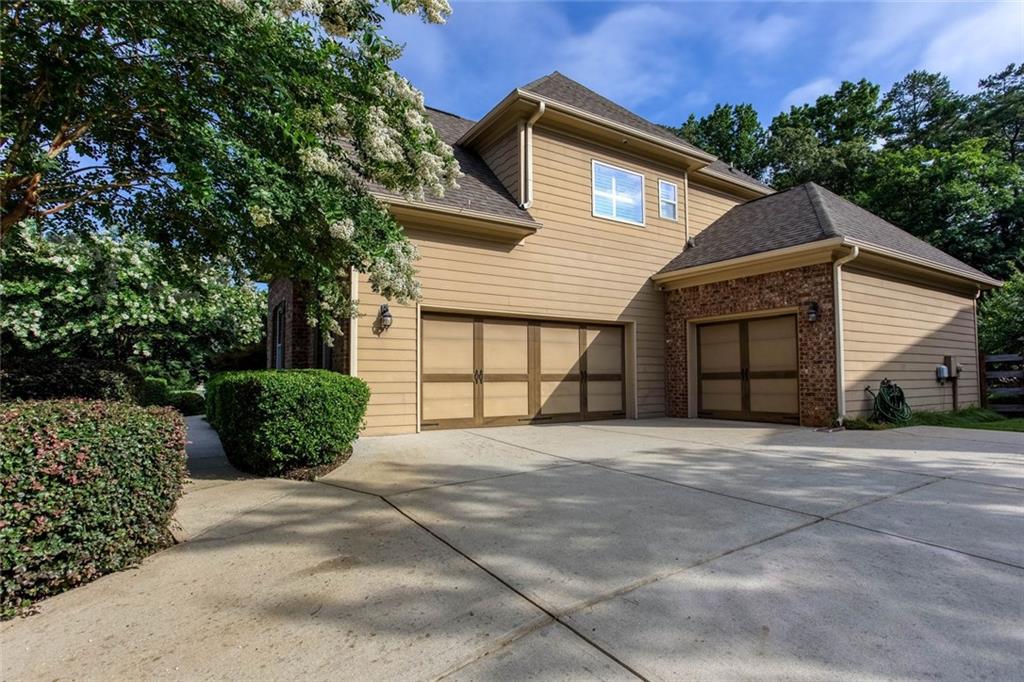 2824 Magnolia Creek Drive NW