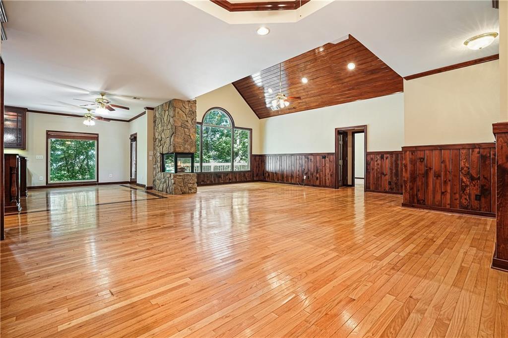 309 Summit Drive