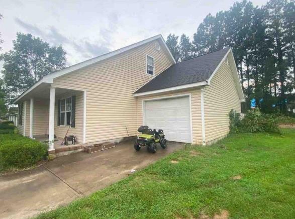 1138 Huntly Circle