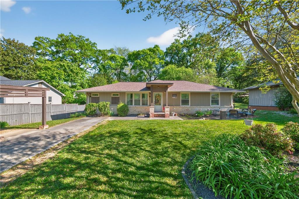 4404 Robinson Street