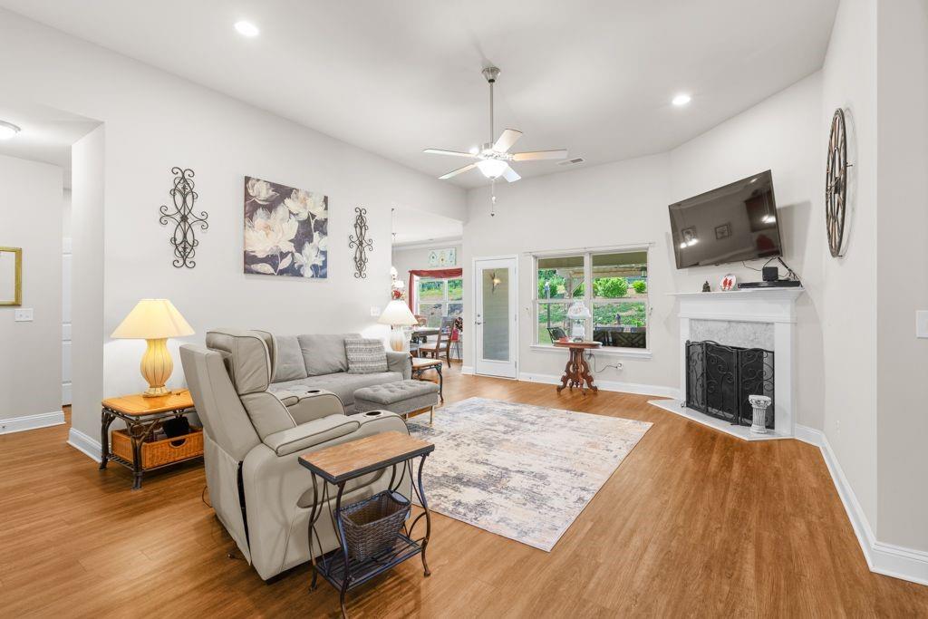 605 Skyview Drive, Commerce, Georgia image 6