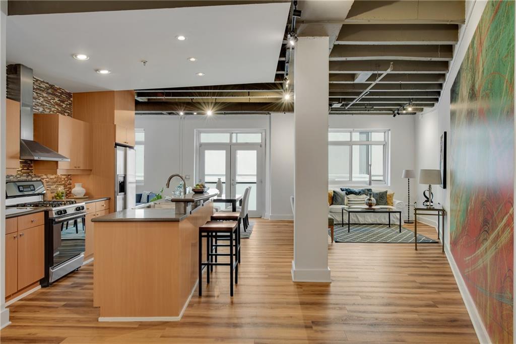 805 Peachtree Street NE 306