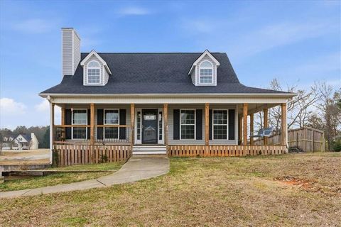 Homes For Sale - 740 Calloway Drive<br/> Rockmart, GA 30153