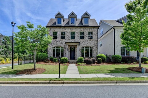 Homes For Sale - 610 Central Park Ovlk<br/> Alpharetta, GA 30004