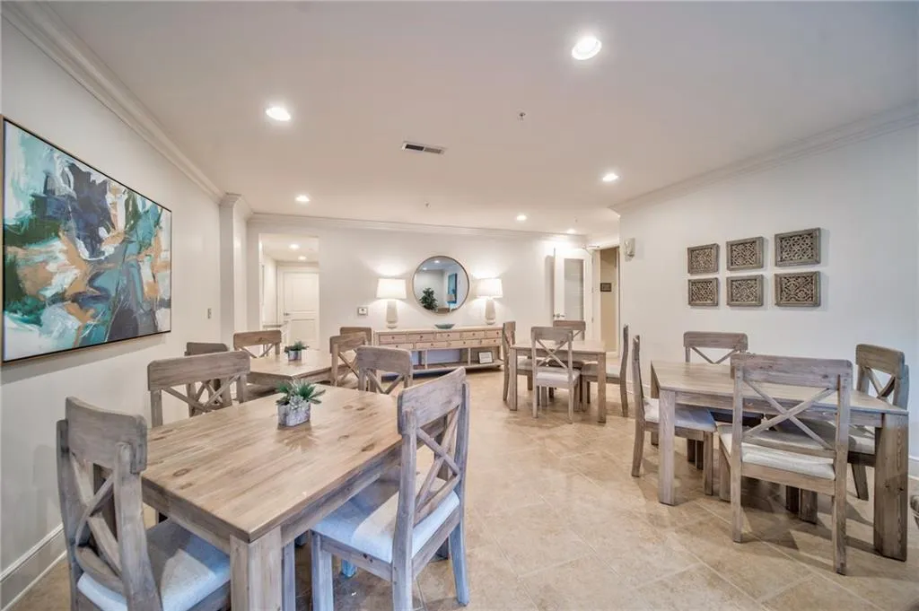 Atlanta, Georgia 30339, United States, 2 Bedrooms Bedrooms, ,2 BathroomsBathrooms,Residential,Active,1780