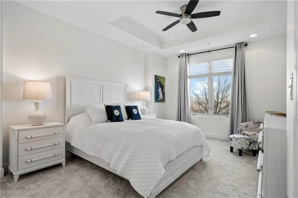 Atlanta, Georgia 30339, United States, 2 Bedrooms Bedrooms, ,2 BathroomsBathrooms,Residential,Active,1780