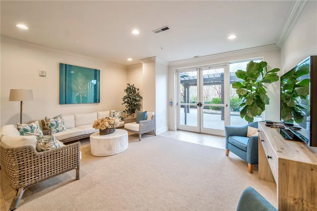 Atlanta, Georgia 30339, United States, 2 Bedrooms Bedrooms, ,2 BathroomsBathrooms,Residential,Active,1780