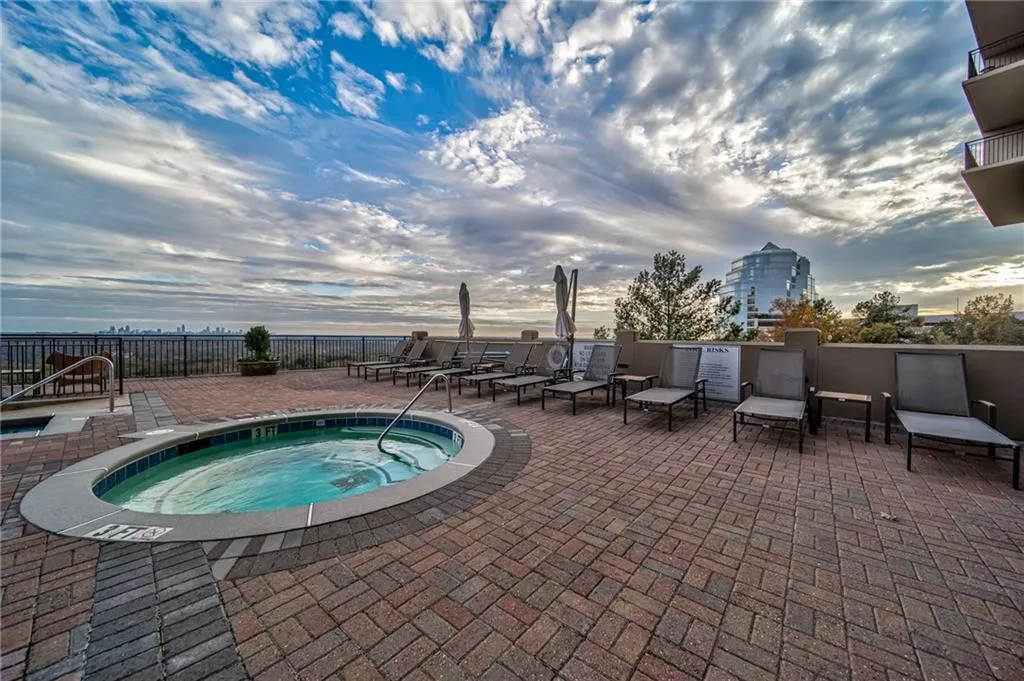 Atlanta, Georgia 30339, United States, 2 Bedrooms Bedrooms, ,2 BathroomsBathrooms,Residential,Active,1780