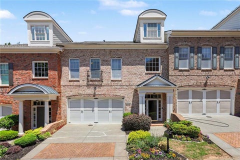 Townhouse For Sale - 6118 Narcissa Place<br/> Johns Creek, GA 30097