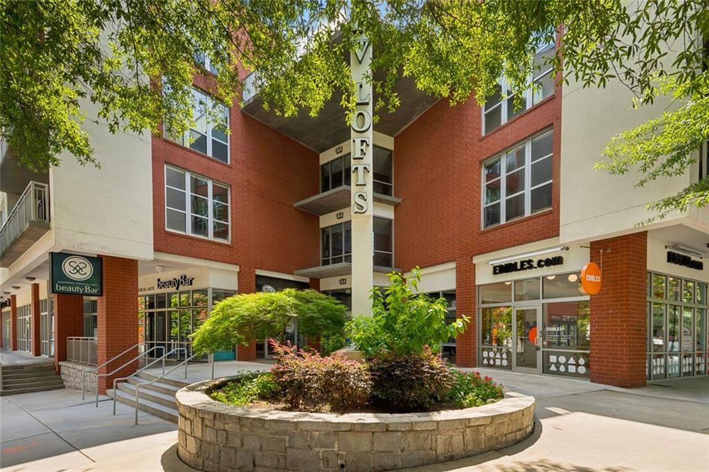 245 N Highland Avenue NE 321