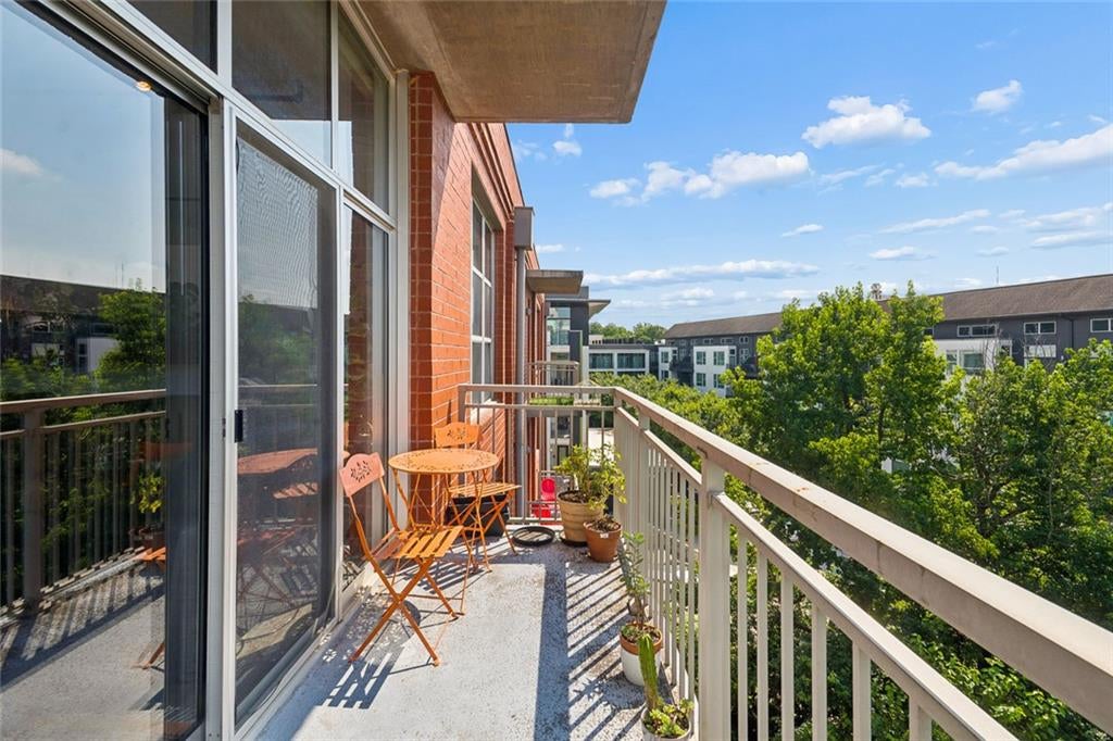 245 N Highland Avenue NE 321