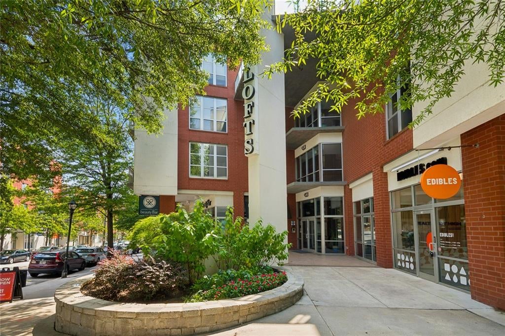 245 N Highland Avenue NE 321