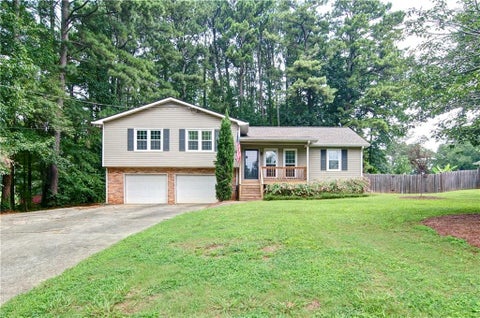 Homes For Sale - 2300 Twiggs Cove<br/> Kennesaw, GA 30152