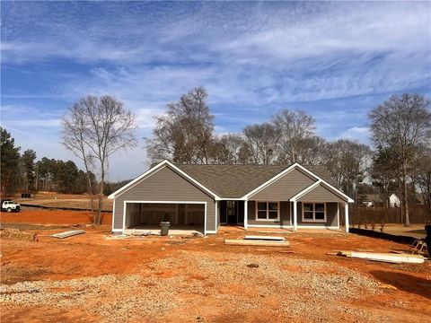 Homes For Sale - 211 Rachel Lane<br/> Hart County, Hartwell, GA 30643