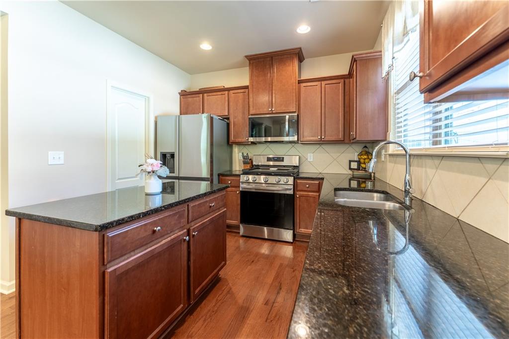 2436 Sardis Chase Court, Buford, Georgia image 11