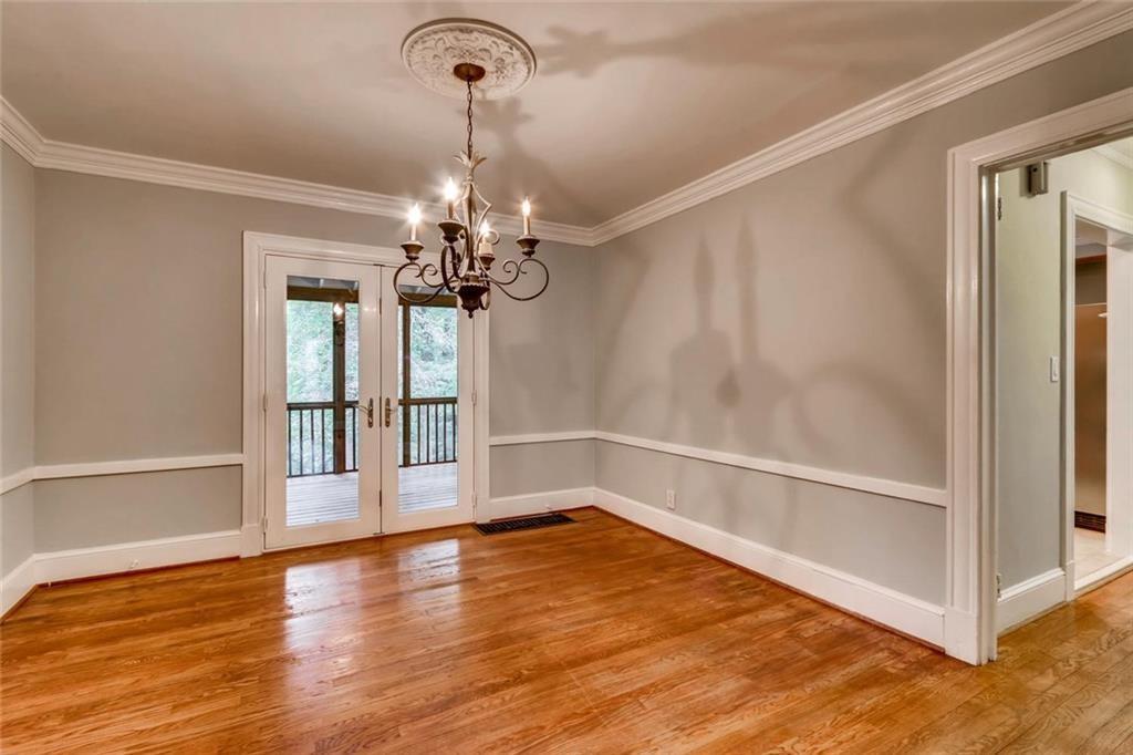 1719 Ridgewood Drive NE