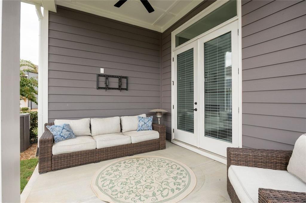 THE VILLAGE AT TOWNLAKE - Residential Lease