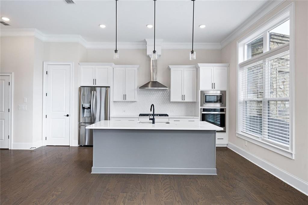 THE VILLAGE AT TOWNLAKE - Residential Lease