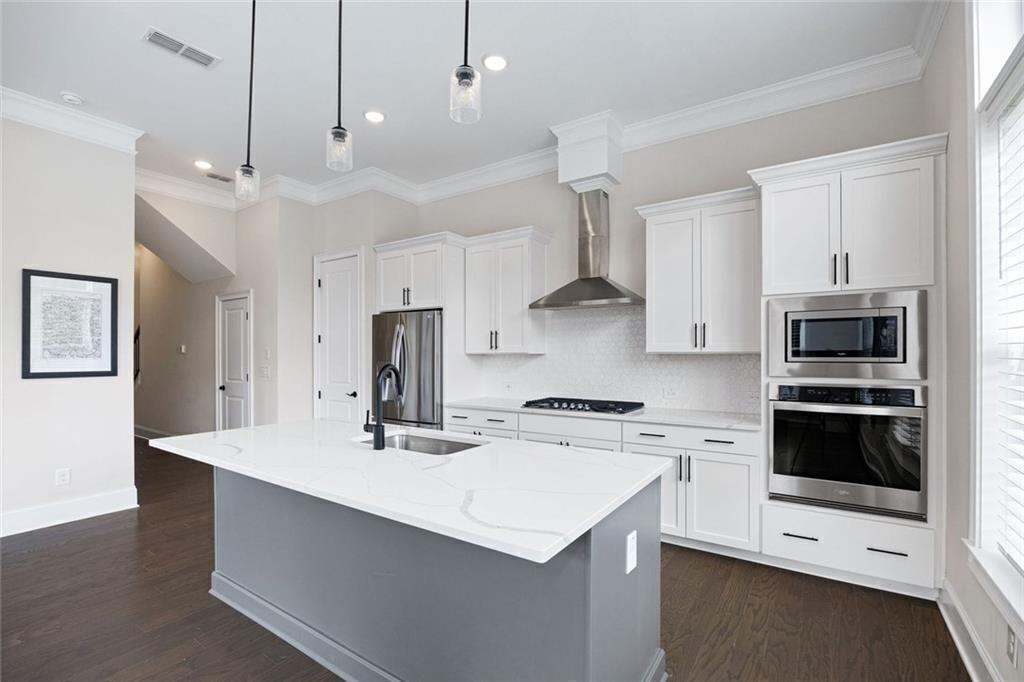 THE VILLAGE AT TOWNLAKE - Residential Lease