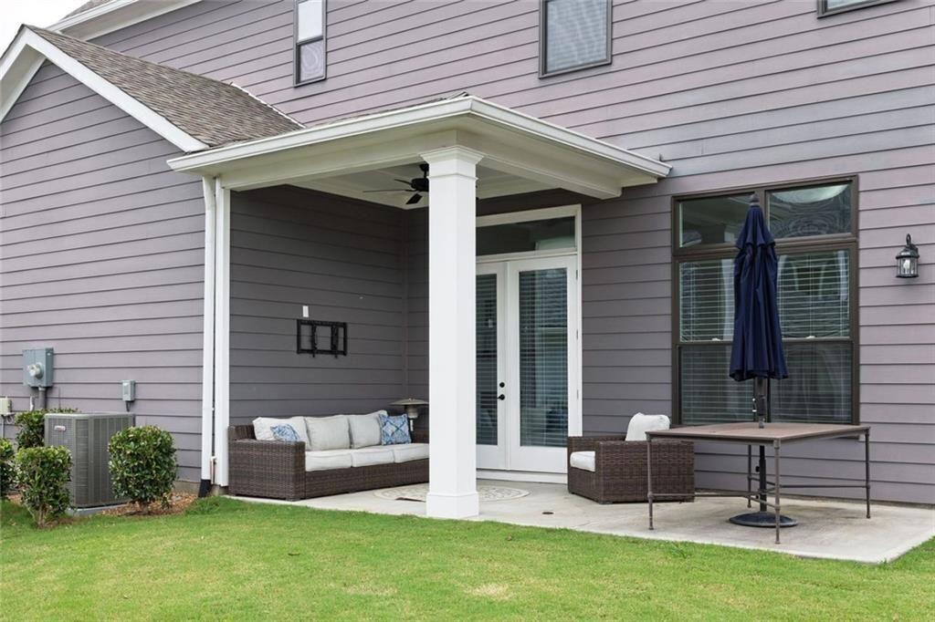 THE VILLAGE AT TOWNLAKE - Residential Lease