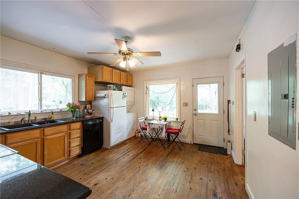 2383 N Decatur Road