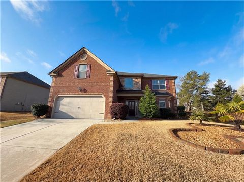Homes For Sale - 411 Little Carter Cove<br/> Loganville, GA 30052