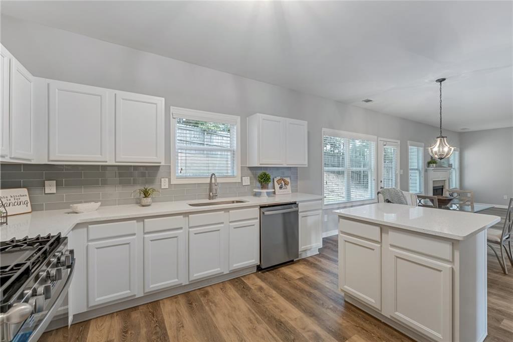 1438 Autumn Wood Trail
