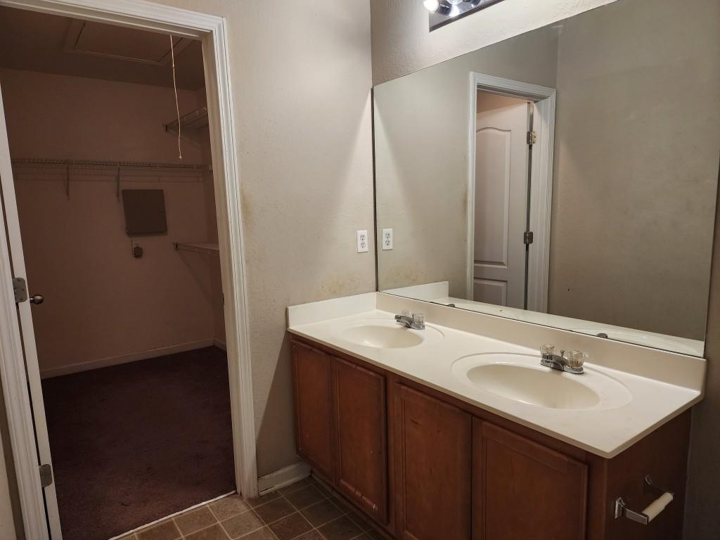 Villas At Rogers Crossing - Residential