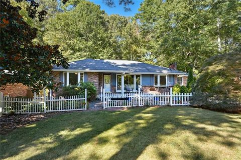 2702 Pangborn Road Decatur GA 30033